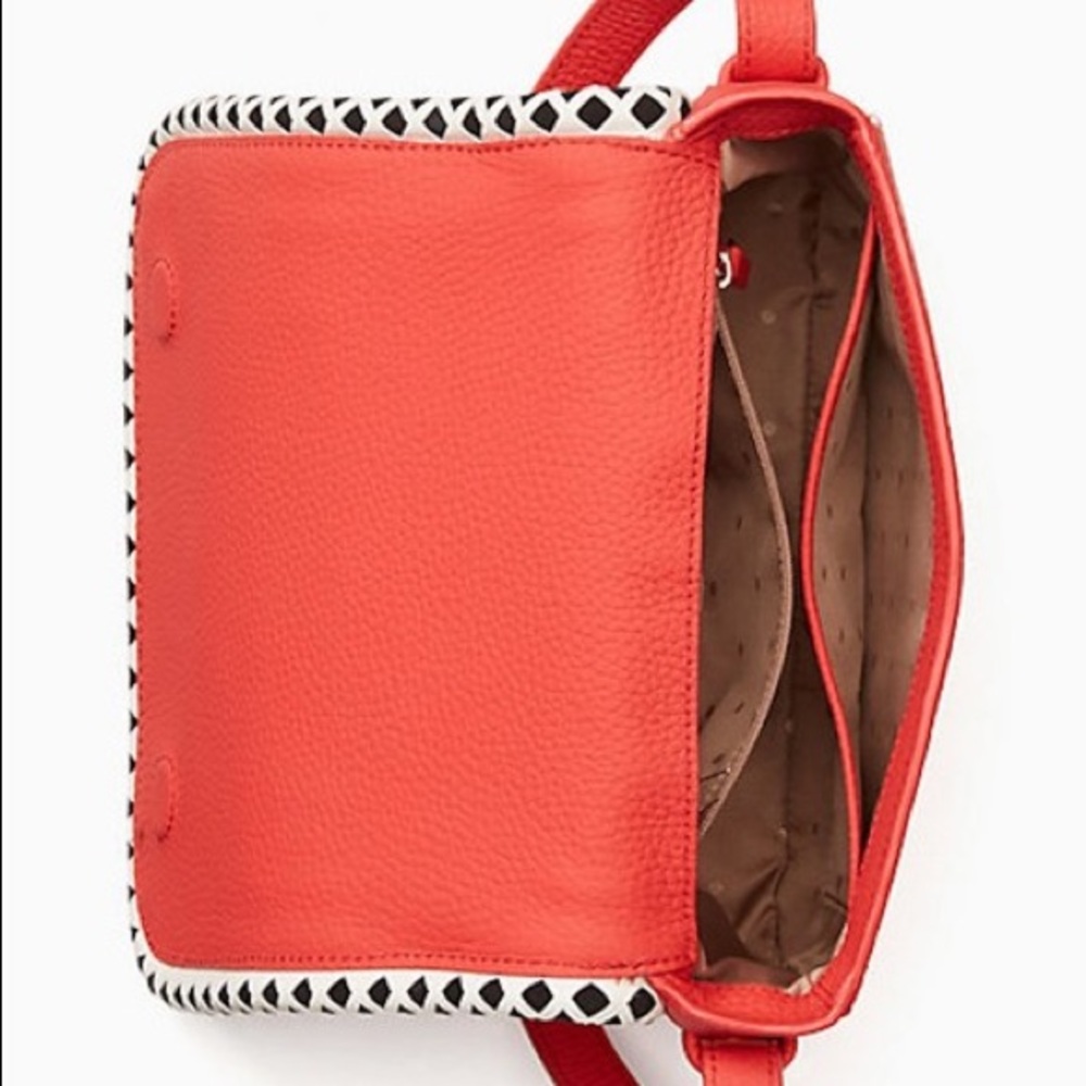 Jasper Crown St Prickly Pear Red Leather CrossBody - Picture 2 of 3